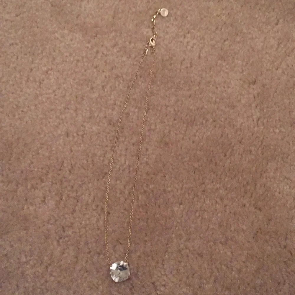Crystal gold statement necklace. - Picture 2 of 8